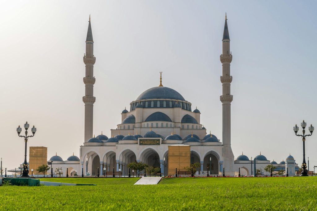 Navigating Islamic Finance: How Dubai Islamic Bank and Aafaq Islamic Finance Can Meet Your Borrowing Needs - Como solicitar empréstimo nos Emiratos Árabes
