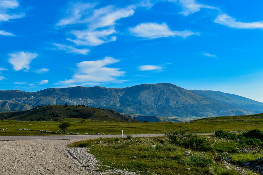 Comparative Analysis of Loan Options: UniCredit, Raiffeisen, ASA, and More in Bosnia and Herzegovina - Como solicitar empréstimo na Bósnia e Herzegovina