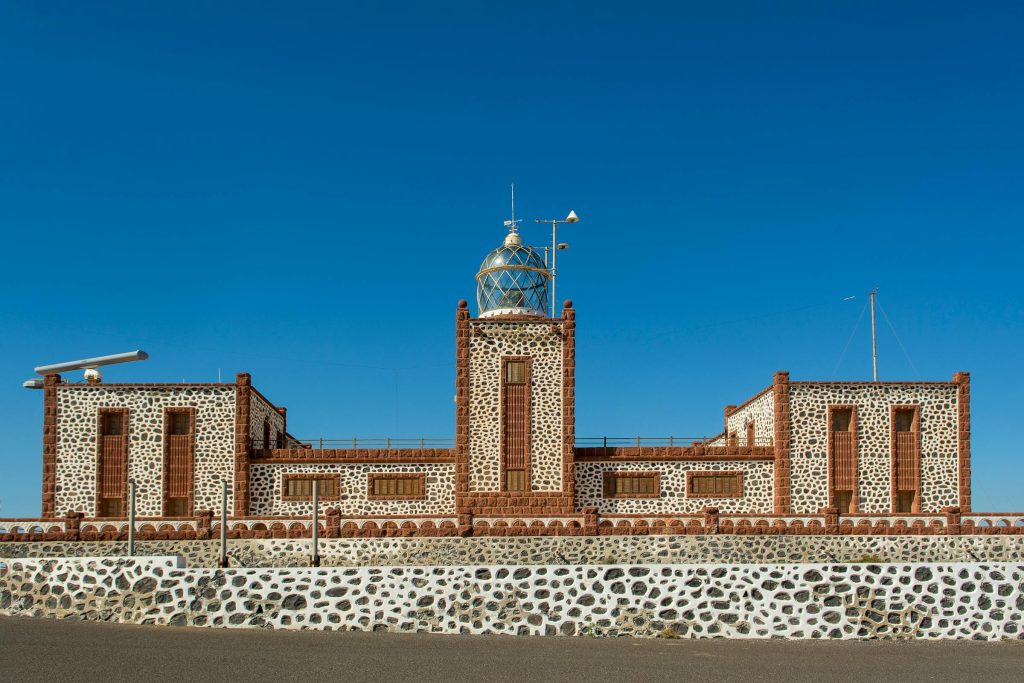 Navigating the Chilean Loan Landscape: A Comprehensive Guide to Innovative Solutions by Abakos SpA and Factorclick - Como solicitar empréstimo no Chile