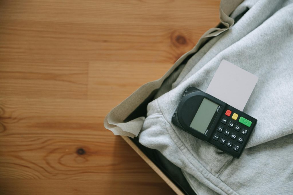 Comparative Analysis of Credit Card Offers by Panamas Leading Banks - Cartões de credito do Panama